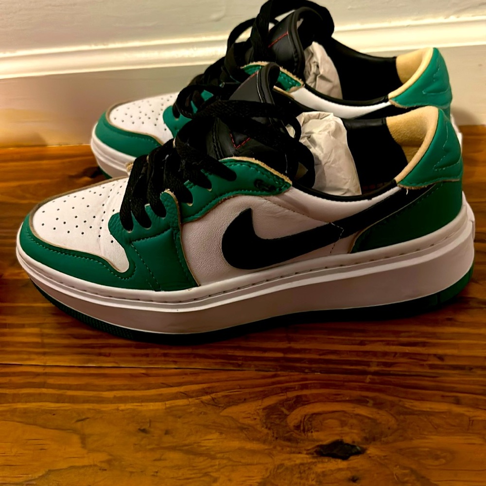 Women’s Air Jordan 1 Lucky Green